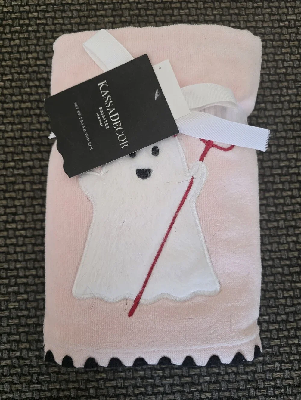 Kassa Decor Halloween Set of 2 Pink Hand Towels DEVIL GHOST NEW Kassatex